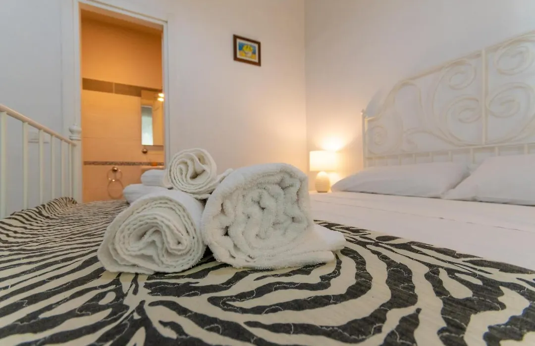 Vercelli Guest House near San Giovanni-1